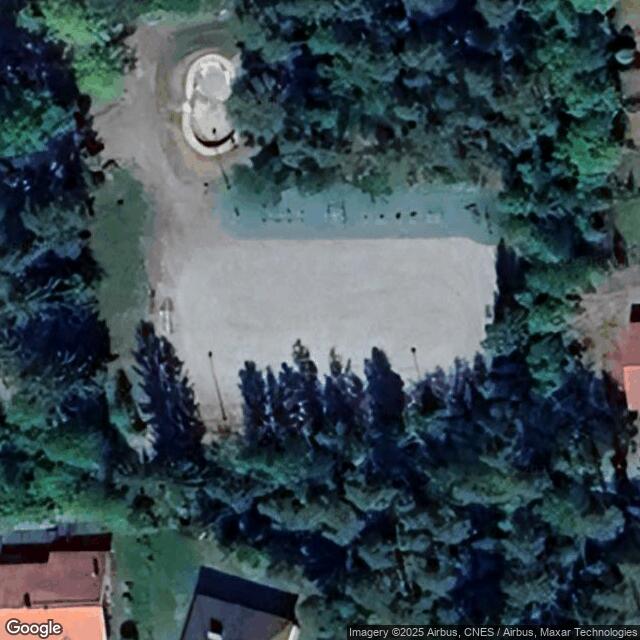 Tammirinteen koulun pallokenttä