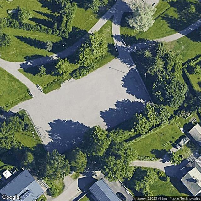 Tanhuanpuiston kenttä