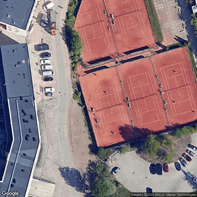 Tapiolan tennispuiston ulkotenniskenttä 3 Espoo