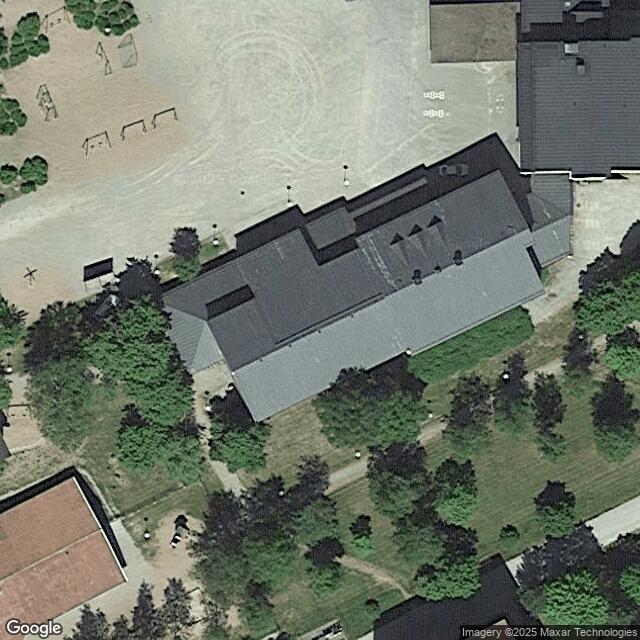 Alhaisten koulun liikuntasali