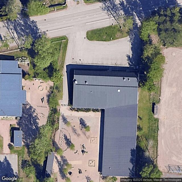 Isonmännyn päiväkodin liikuntasali