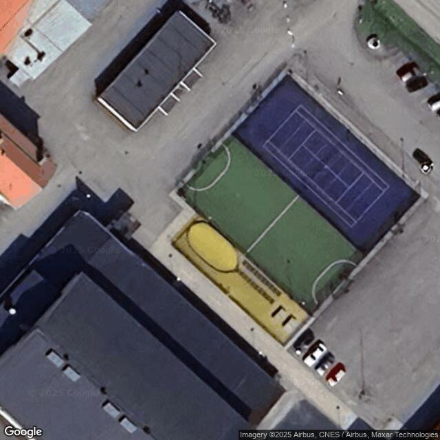 Koulukeskuksen lähiliikunta-alue
