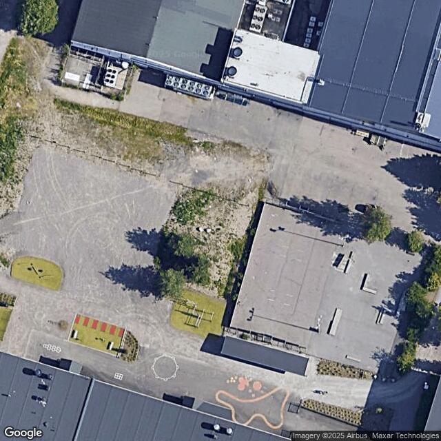 Tikkurilan jäähallin pienpelialue