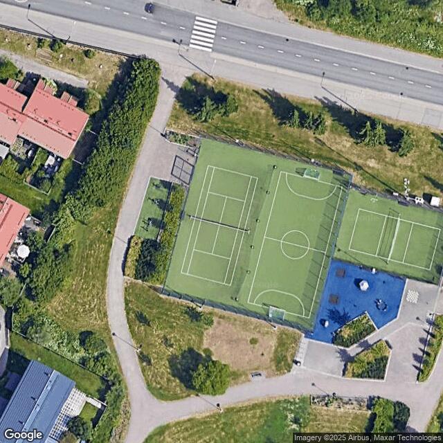 Pallopuiston lähiliikuntapaikan tenniskenttä