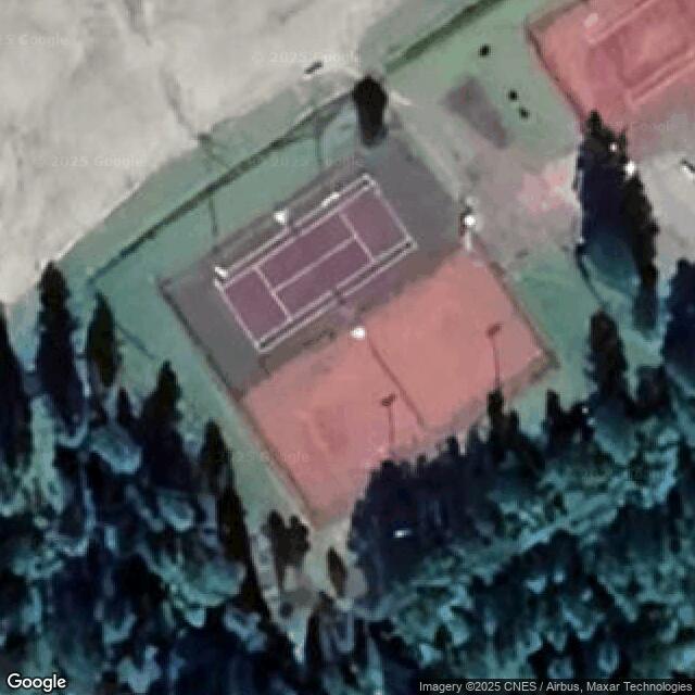 Kiuaskallion urheilukeskuksen tenniskentät