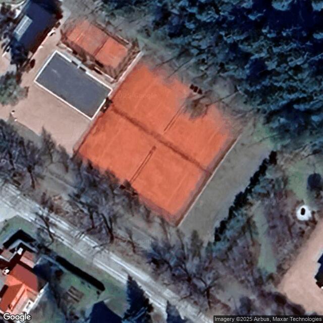 Mathildedalin Keskuspuiston tenniskentät