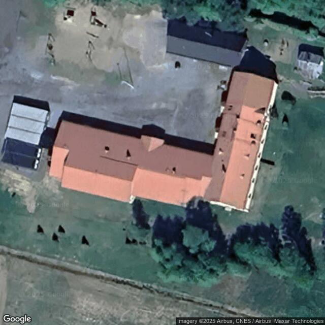 Tiiton koulun liikuntasali