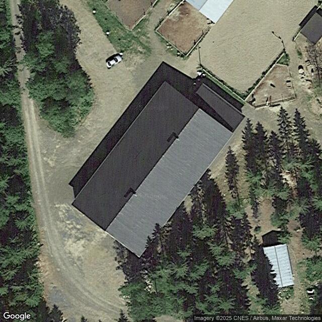 Tikun Puuhevonen / maneesi