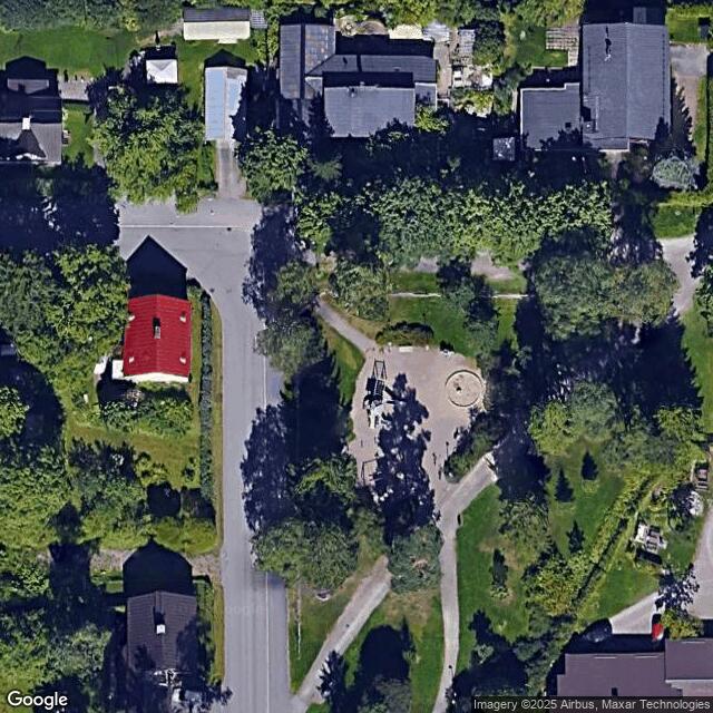 Tuomaantien leikkipaikka