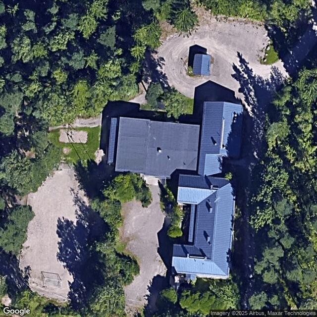 Tuomalan koulun liikuntasali