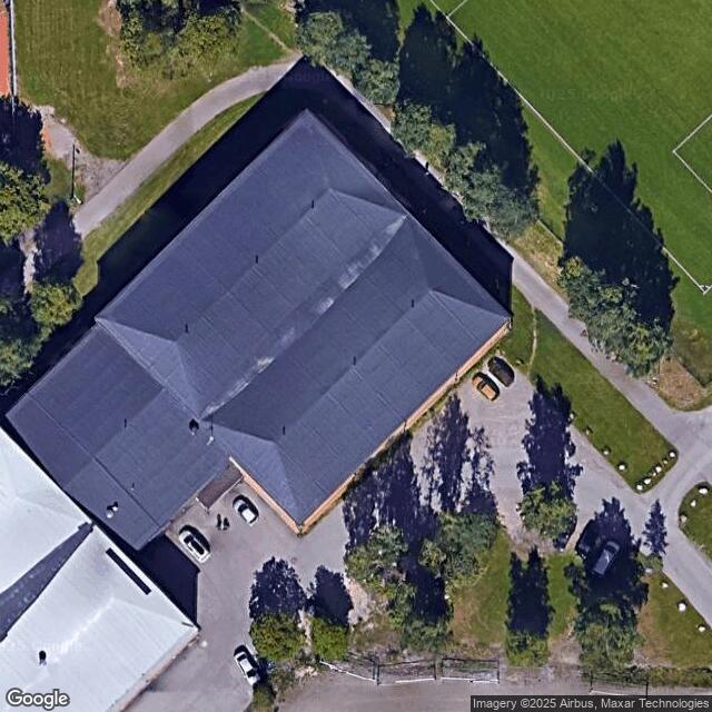 Tuusulan Tenniskeskus / Tennishalli