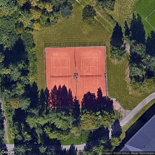 Tuusulan Tenniskeskus Oy ulkokentät