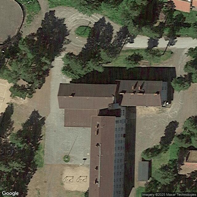 Ummeljoen koulun liikuntasali