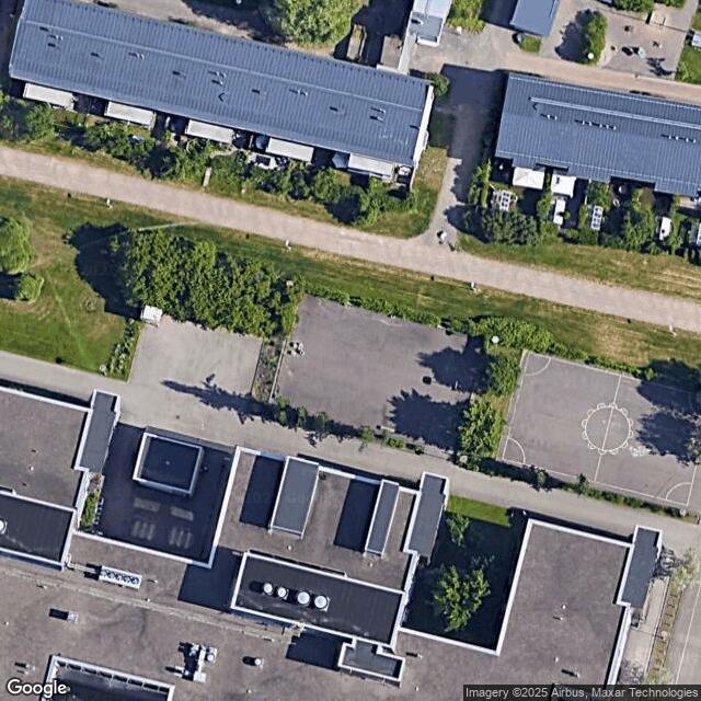 Helsingin yliopiston Viikin normaalikoulu / Pallokenttä 2