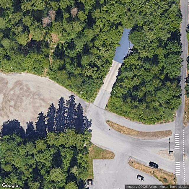 Varissuon jäähalli