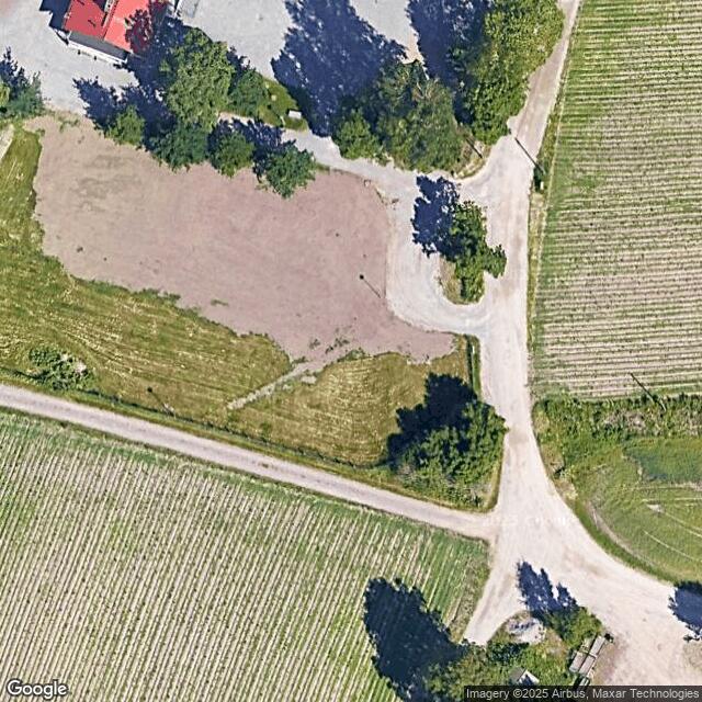 Västersundomin koulun nurmikenttä