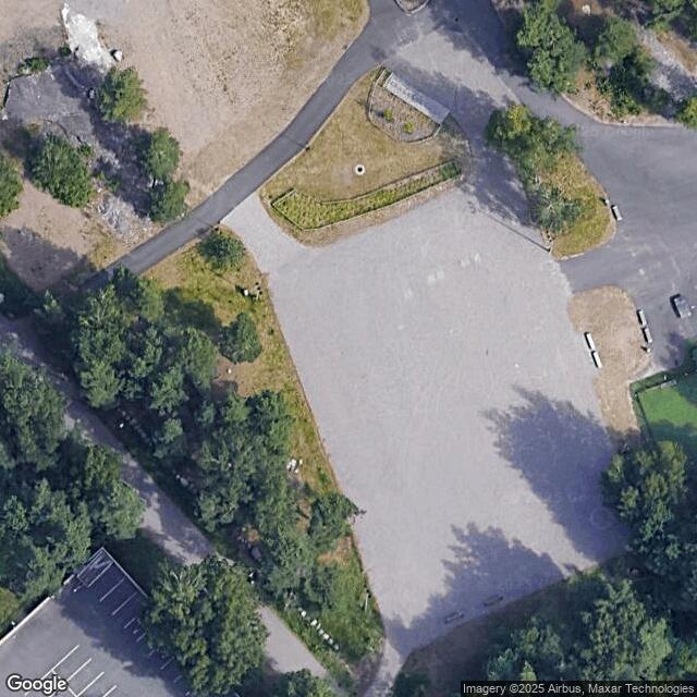 Vesalan peruskoulu / Hiekkakenttä