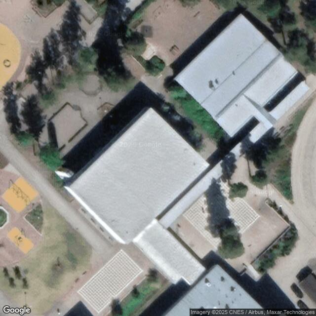 Vuoksenniskan koulun B-rakennuksen liikuntasali