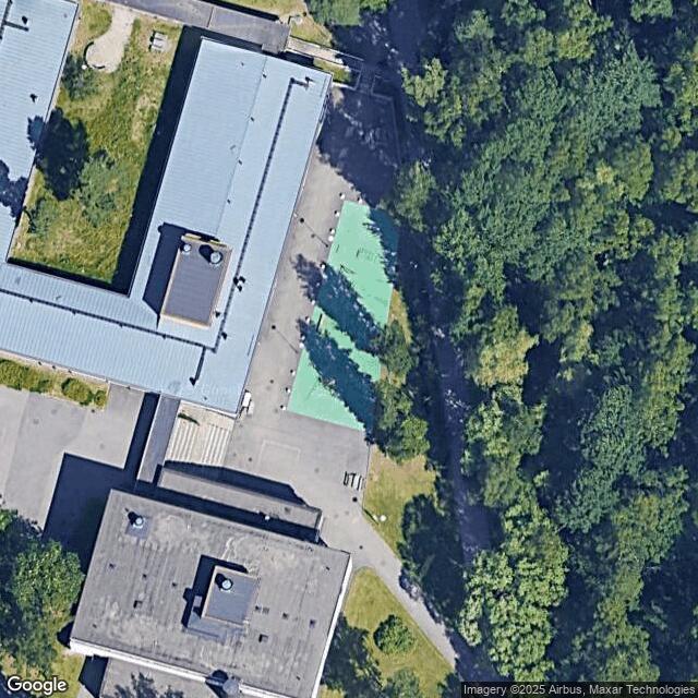 Vuoniityn peruskoulu / Lähiliikuntapaikka