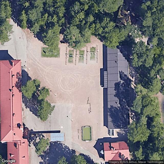 Vuoniityn peruskoulu / Hiekkakenttä