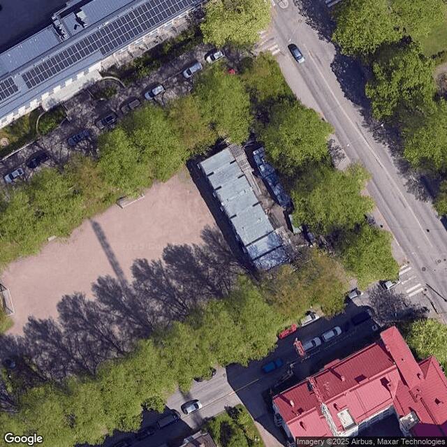 Kirjailijanpuisto / Hiekkakenttä