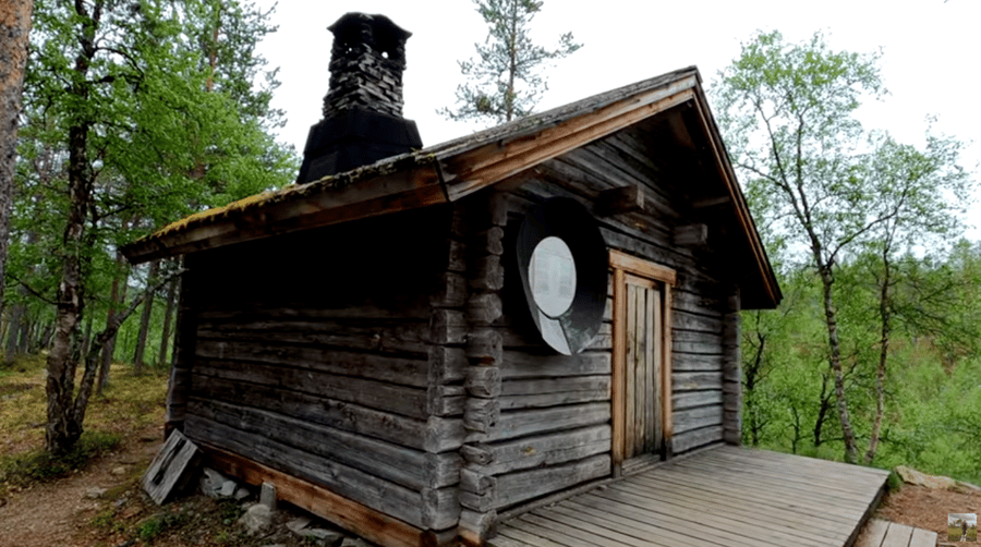 Karvaselän Kummituskämppä