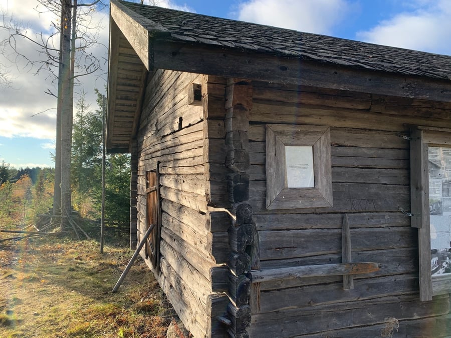 Pinniäisen pirtti