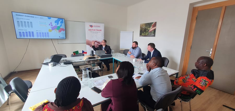 Rozvoj malých a středních podniků prostřednictvím e-commerce.