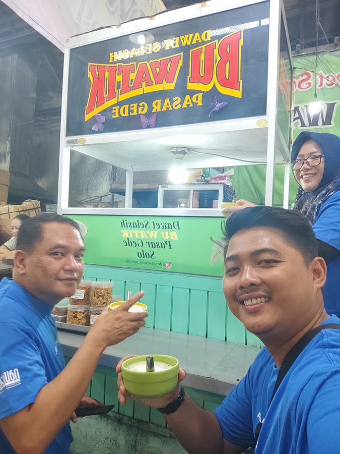 Dawet Selasih Pasar Gede (Bu Watik) 
