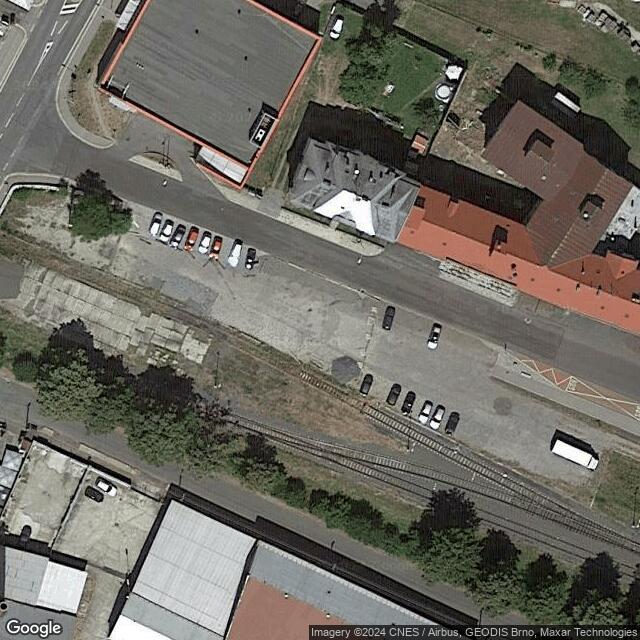 Parkoviště - Hruška