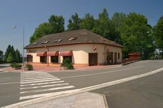 Kavárna, cukrárna a bistro DIPP
