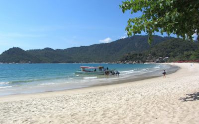 AO THONG NAI PAN NOI