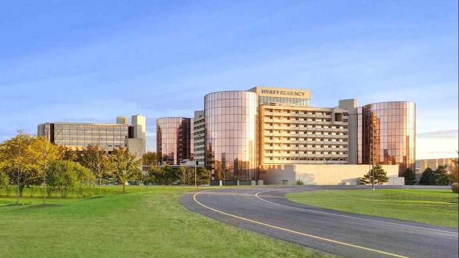 Hyatt Regency O'Hare Airport Parking