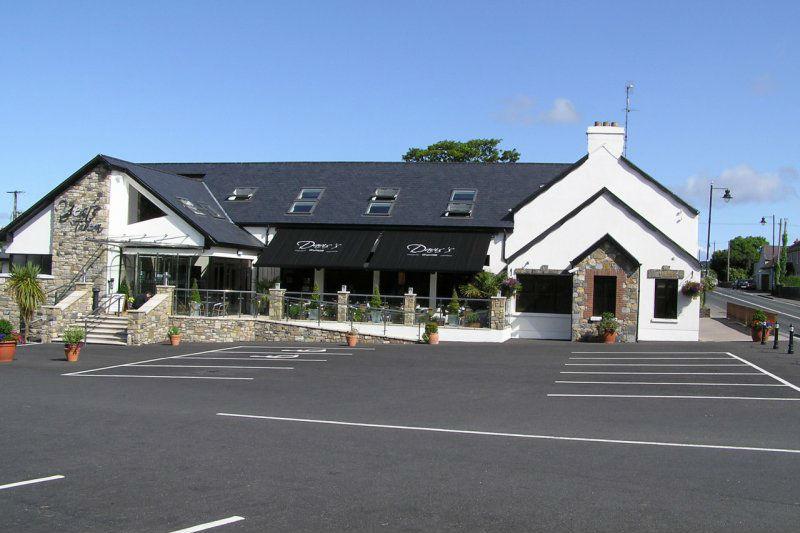 Davis' Restaurant & Yeats Tavern.