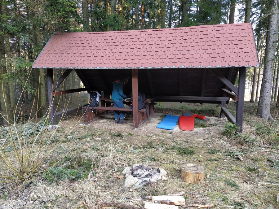 Turistický přístřešek