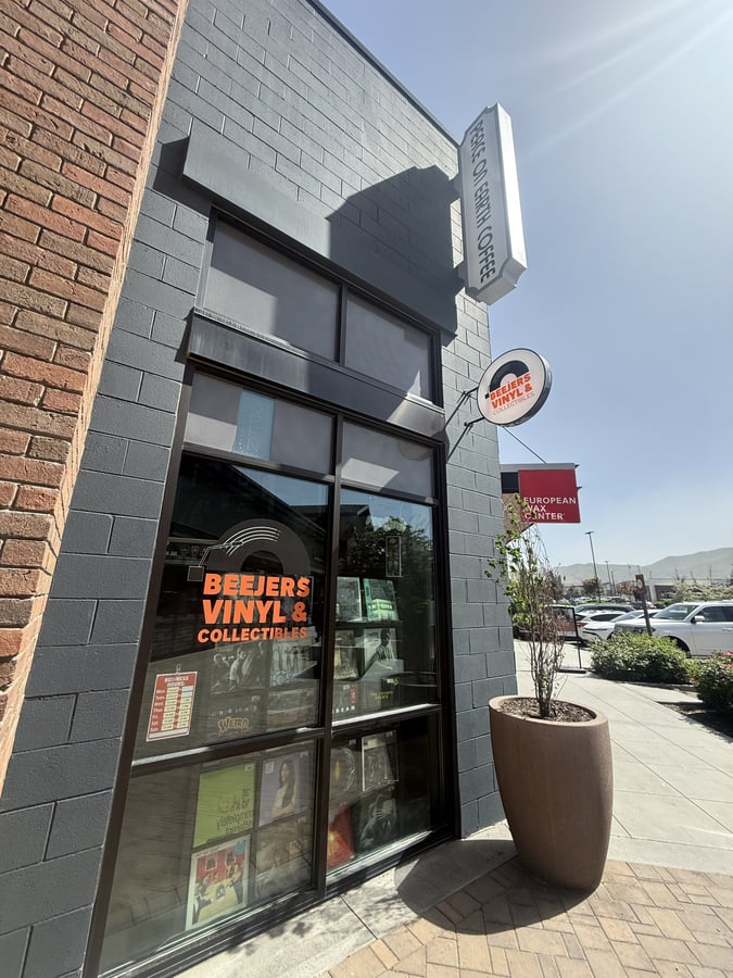 Beejers Vinyl & Collectibles