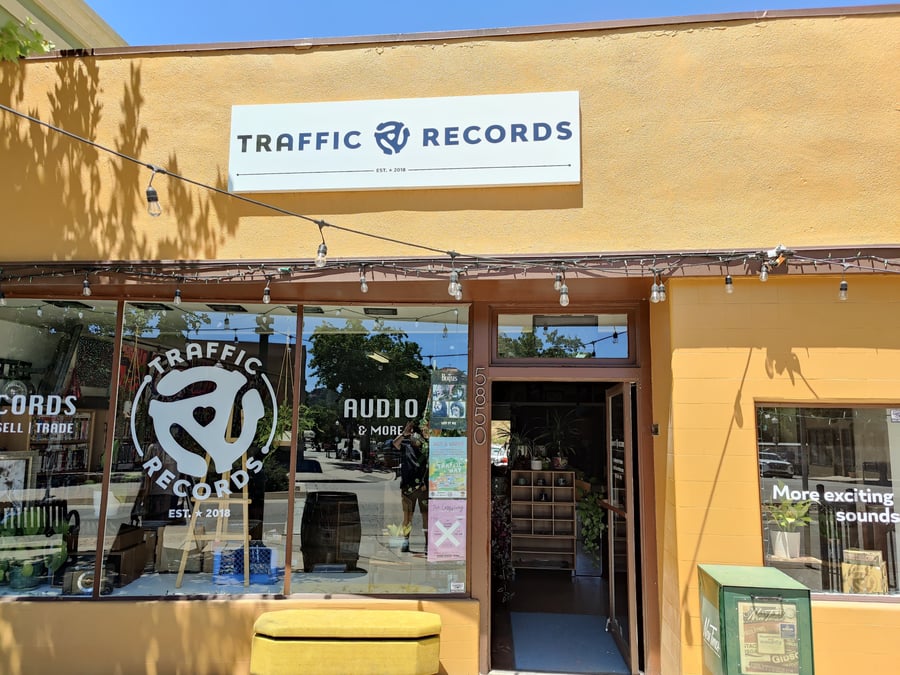 traffic record store