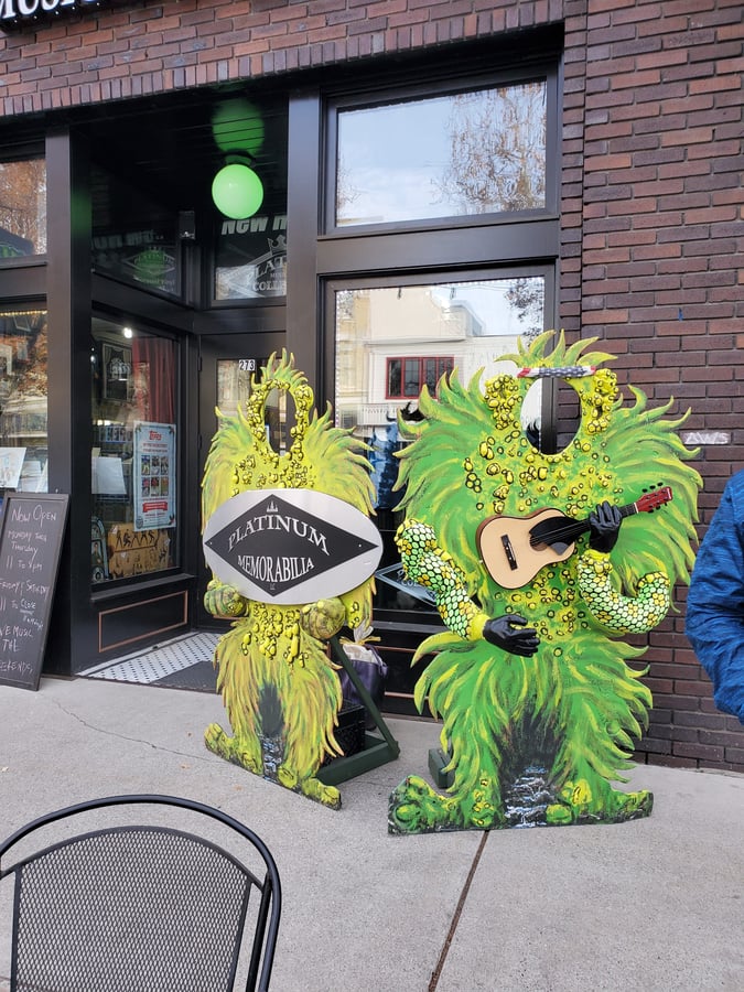 Platinum Music and Sports Collectibles