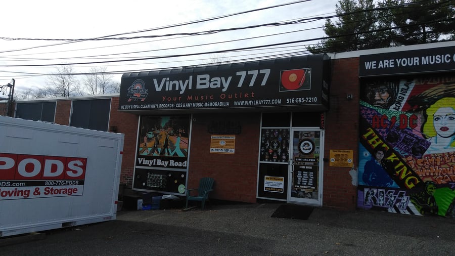 Vinyl Bay 777