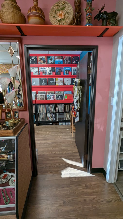 Tiger Rose Vintage & Vinyl