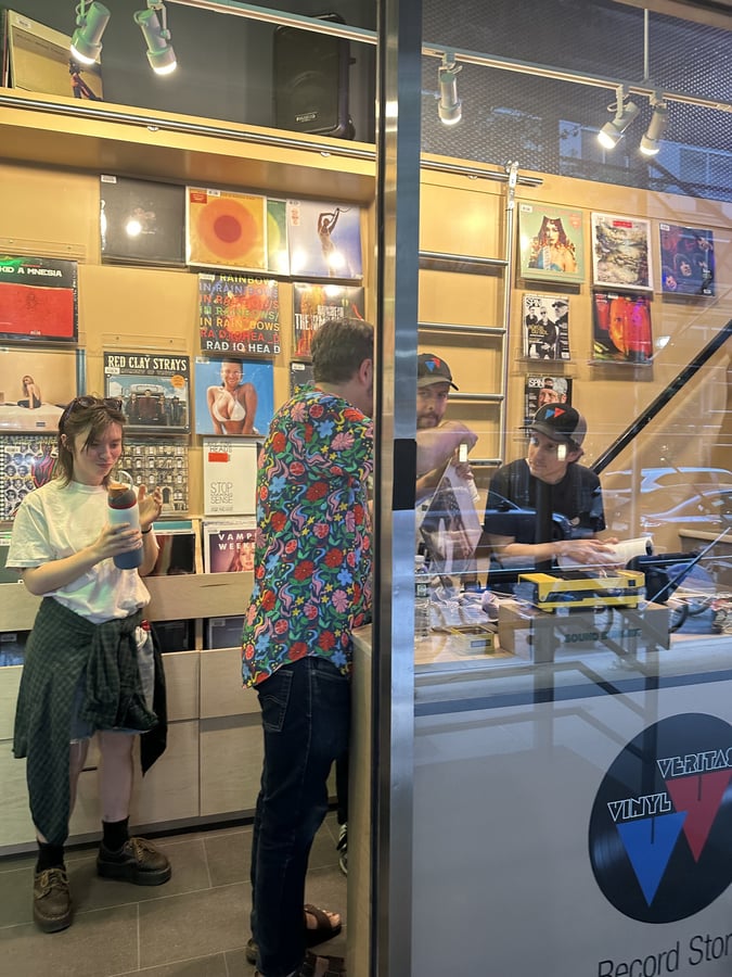 Vinyl Veritas Front Street