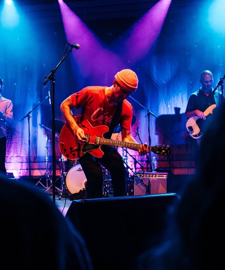 The Heights Theater ()