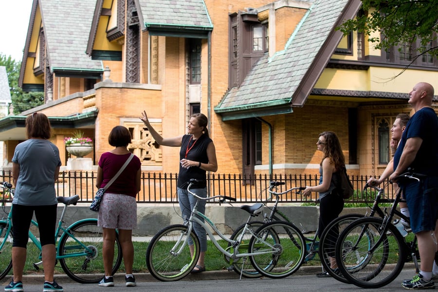 Explore Oak Park and Beyond