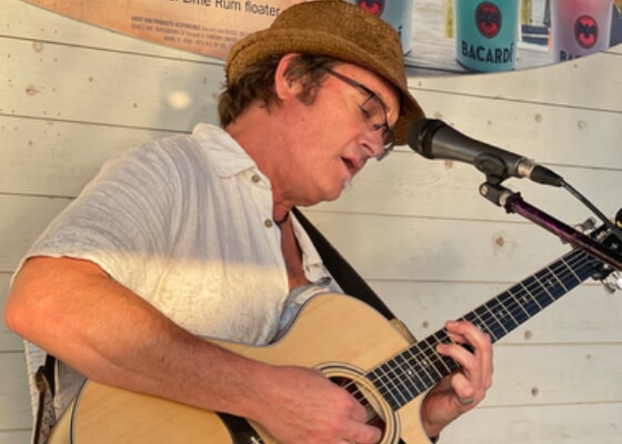 Rob Storm plays Tékēla Sylvania