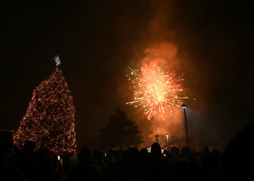 Elk Grove Village Holiday Tree Lighting Ceremony