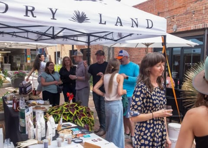 Dry Land Holiday Market