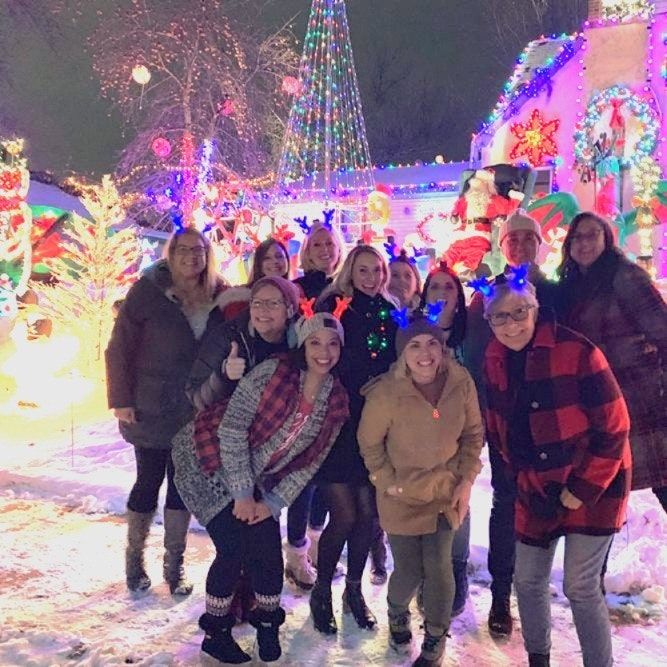 Festive Holiday Lights Tour