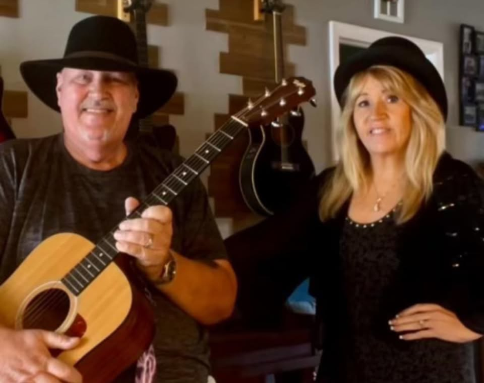 ⭐ LEATHER & LACE DUO sing 60's to 80's Classic Rock & Pop