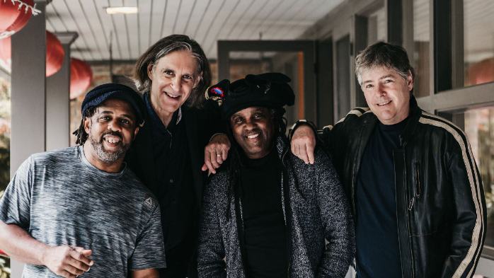 Béla Fleck & The Flecktones: Jingle All The Way