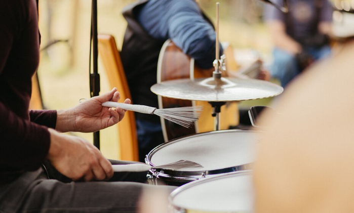 Live Music + Wine with Julio Ortiz